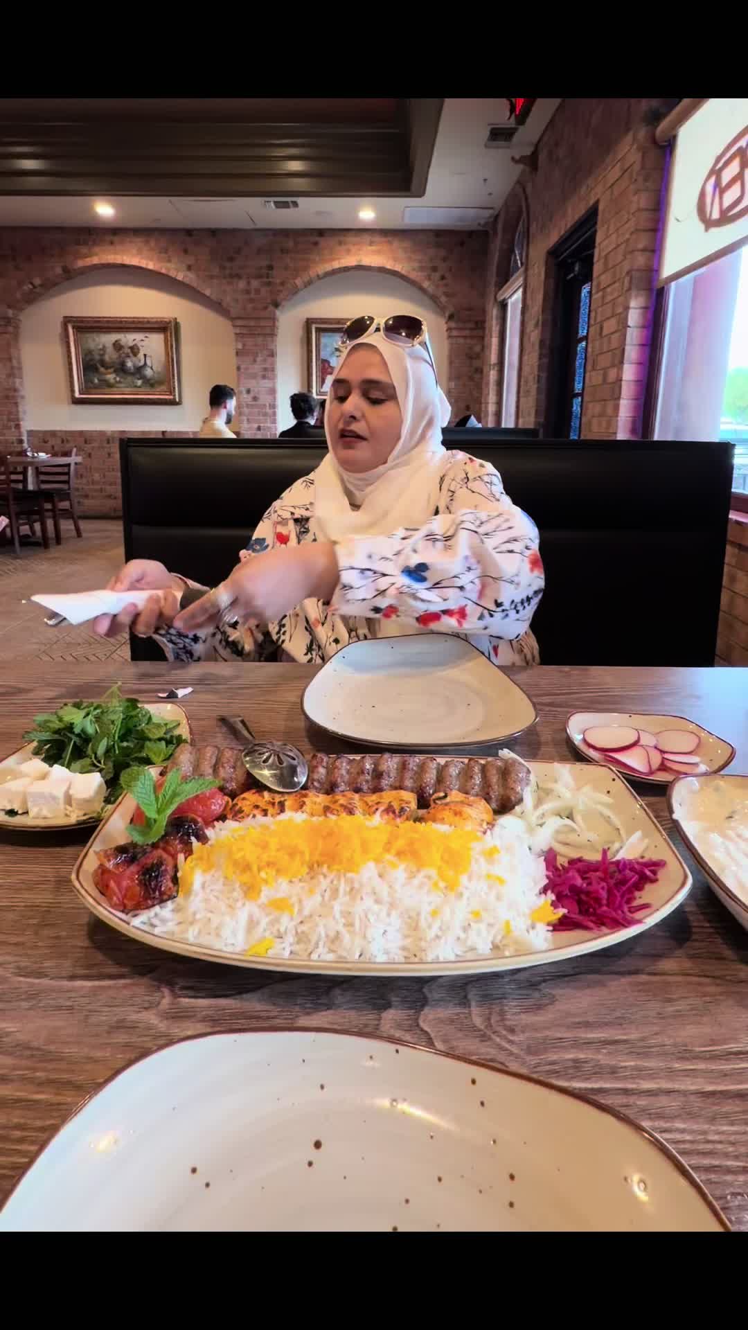 @eatwithammu