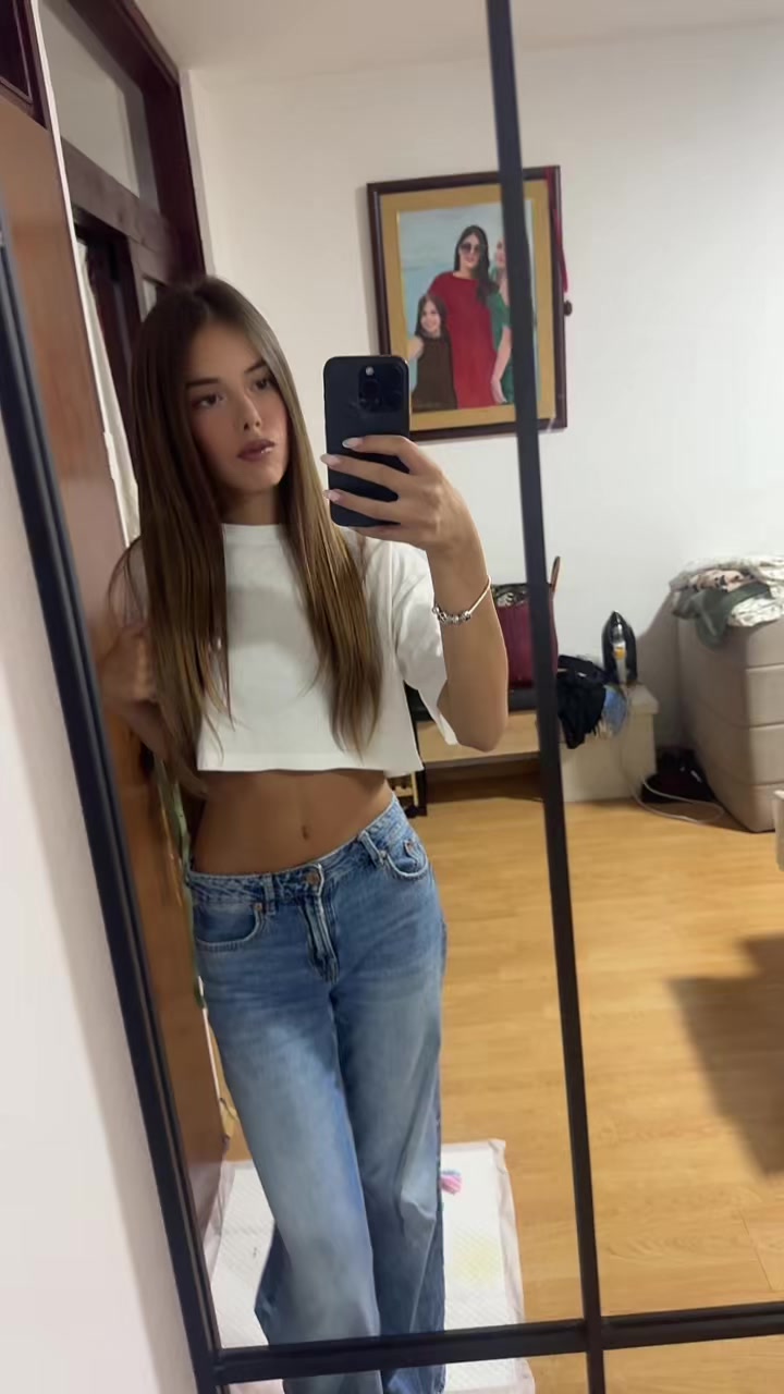 @ꪖ