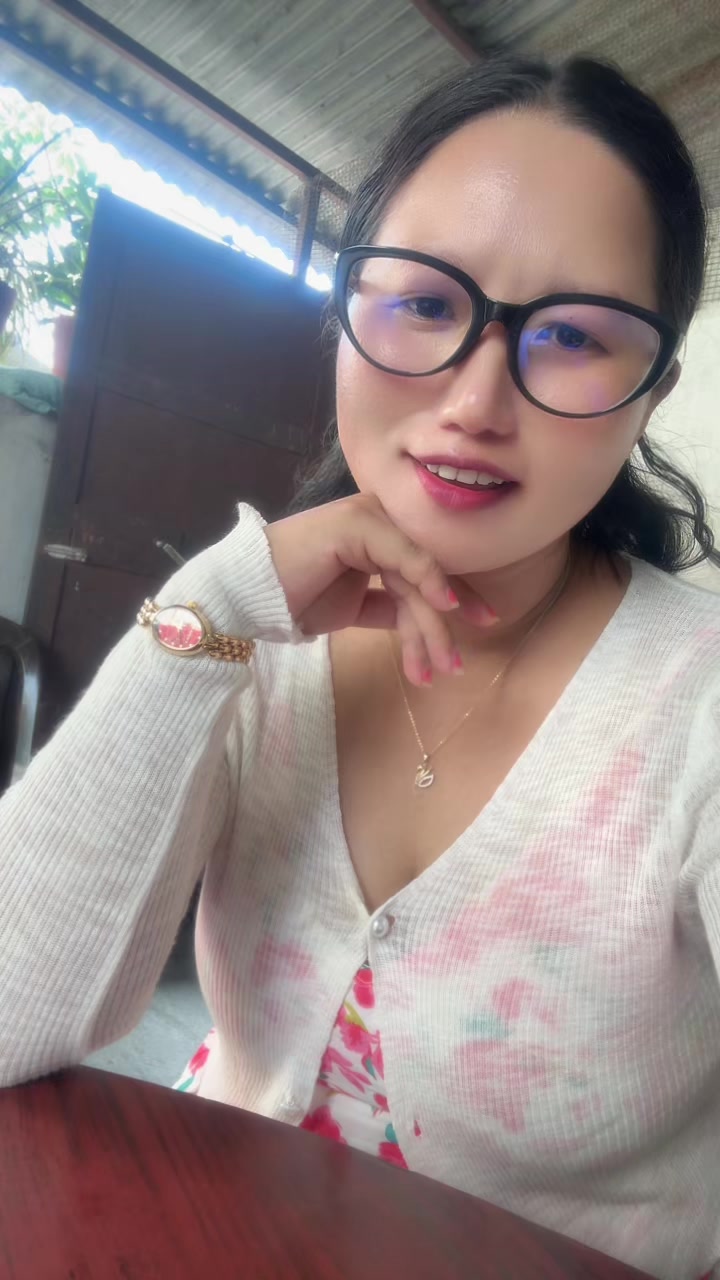 @Anisha Grg (Magar)🤗🌸