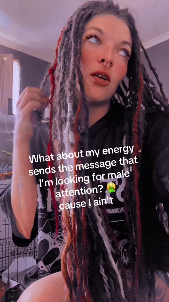 @Sj   💀  Tassie Dreadlocks