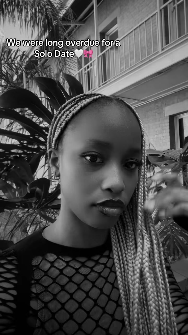 @cocoa🌈🤎🌹babe 🌈🤎🌹
