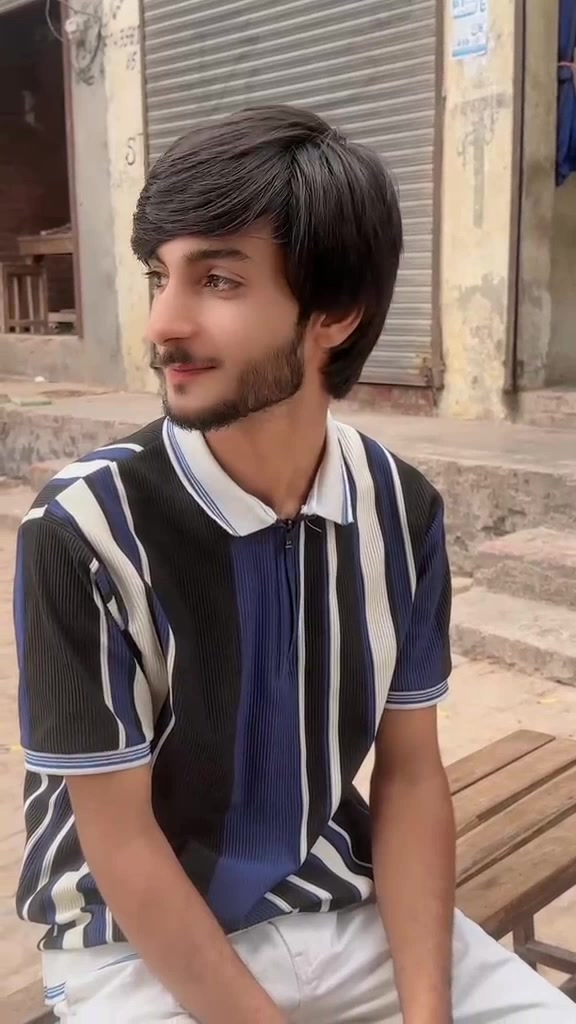 @حسنین بادشاہ 🦋💫
