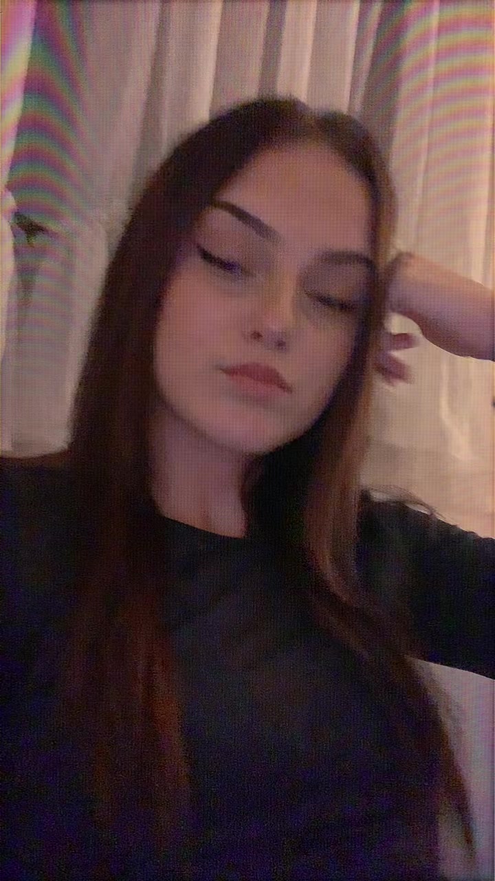 @laura