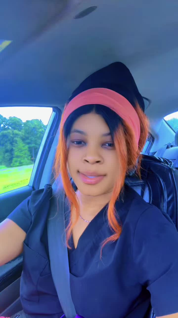 @AshMyWay🌻🥰💅🦋