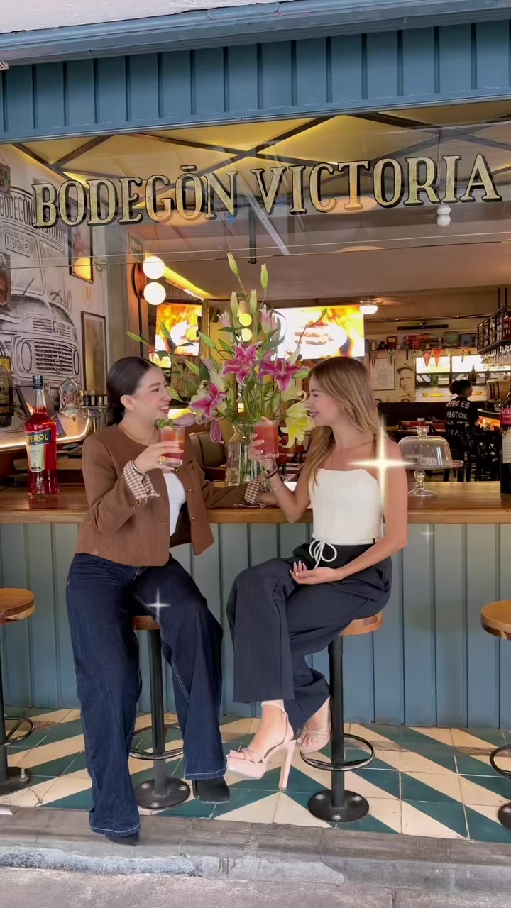 @Renata LUNA 🍸💋