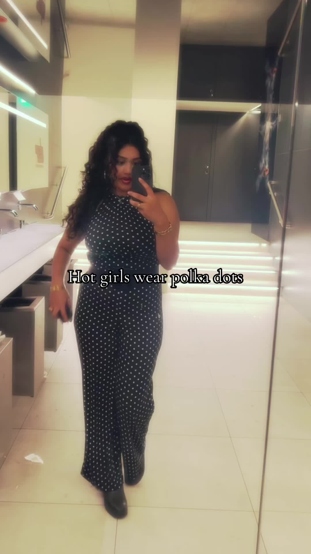 @Roeqayyah