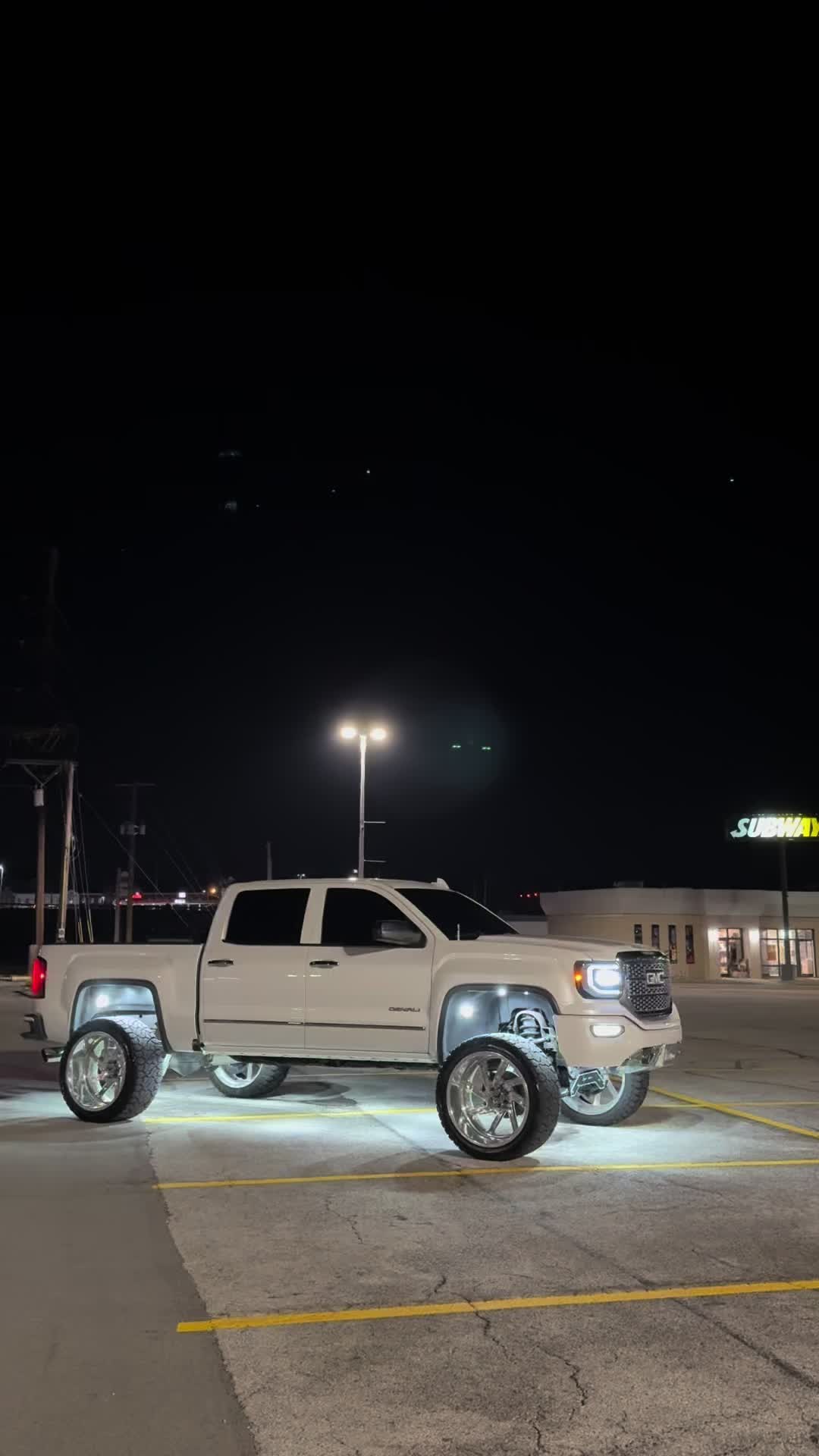 @𝒥𝒶𝓍𝑜𝓃