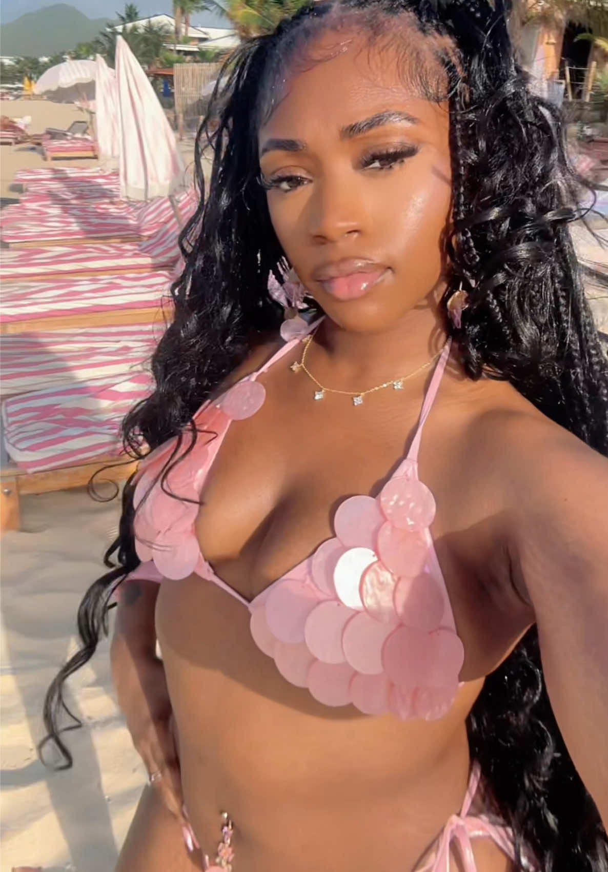 @nayybaee