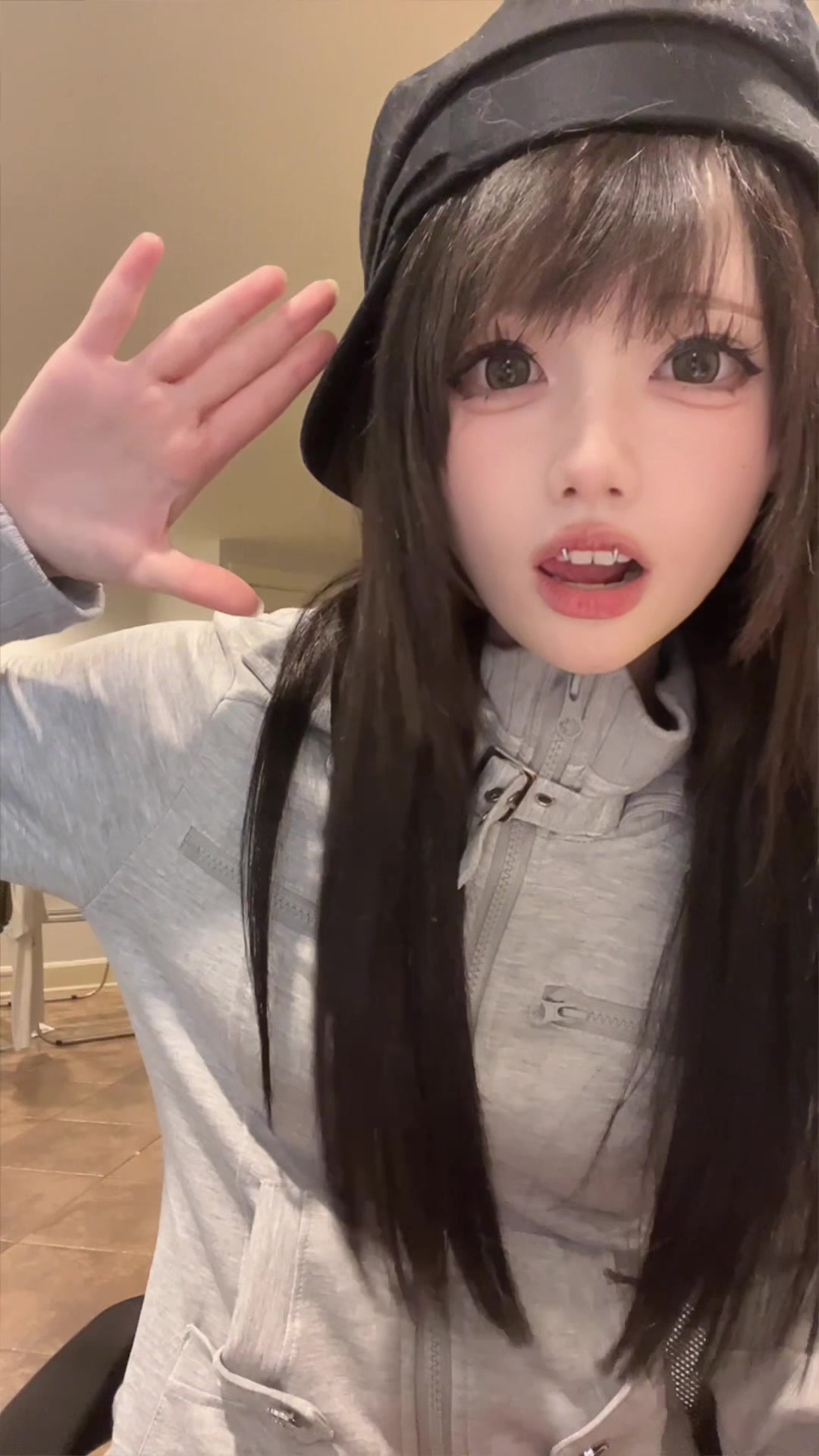 @りの