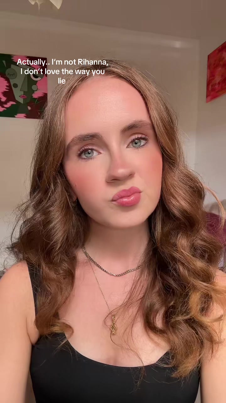 @Sophia 💫