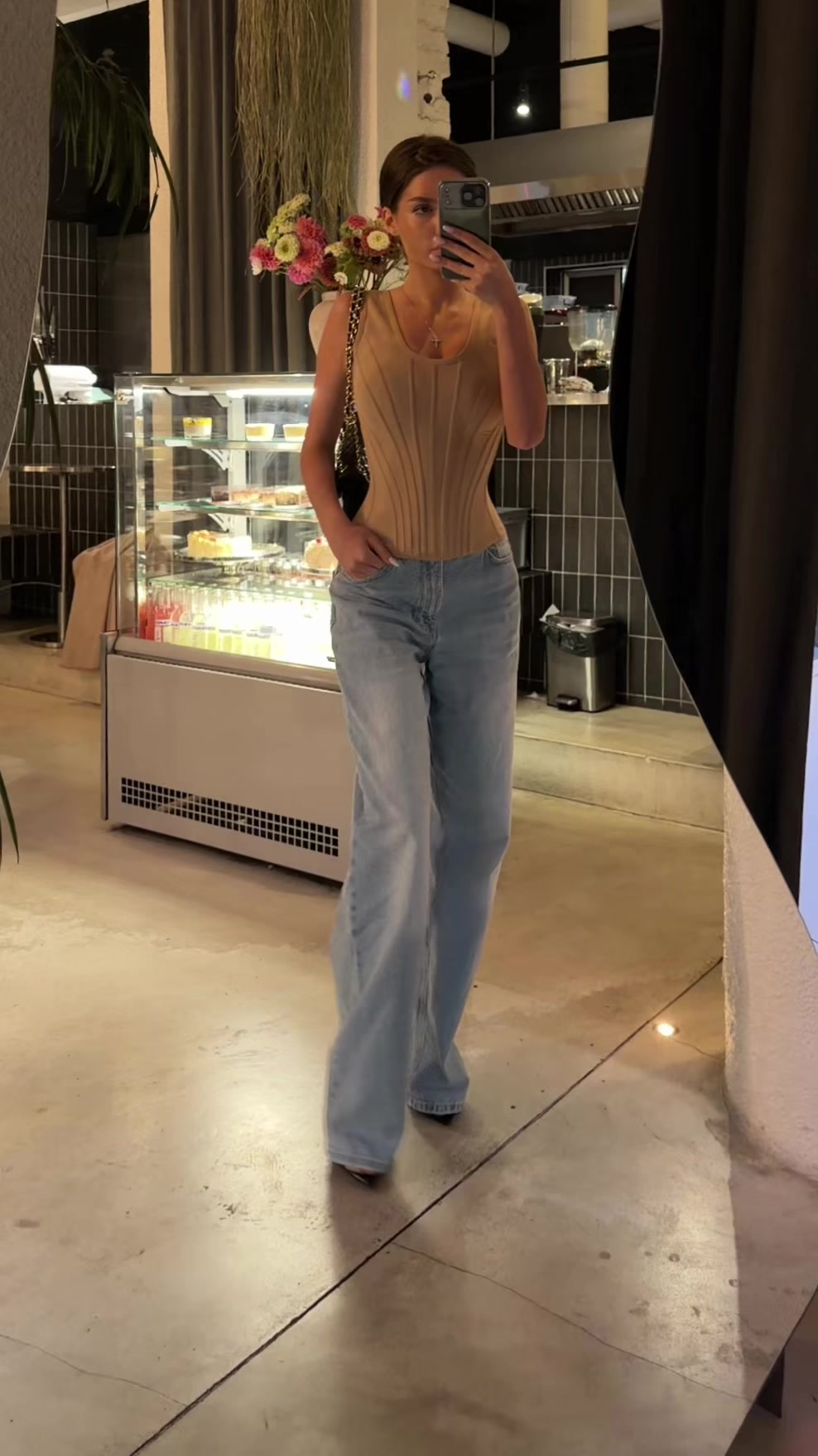 @Lizabettti