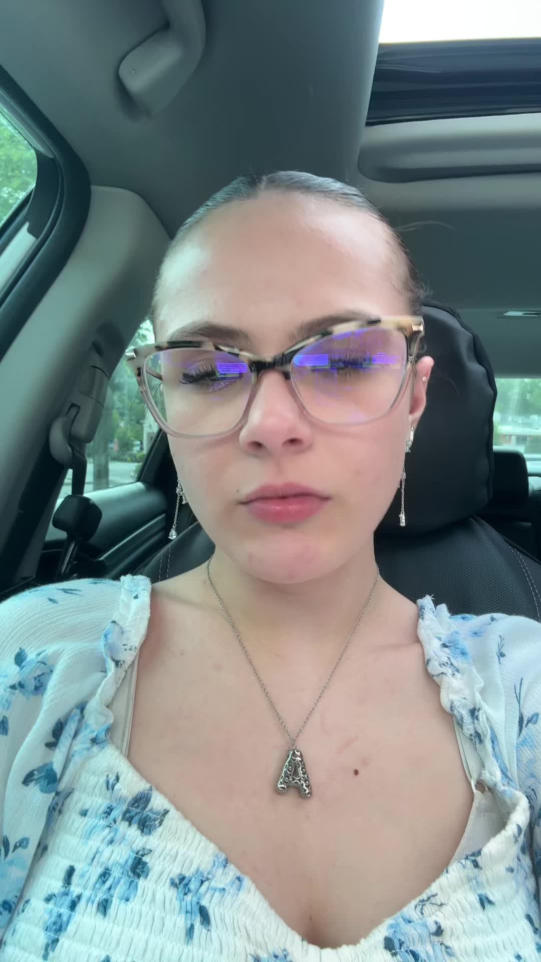 @ari🦋🦋