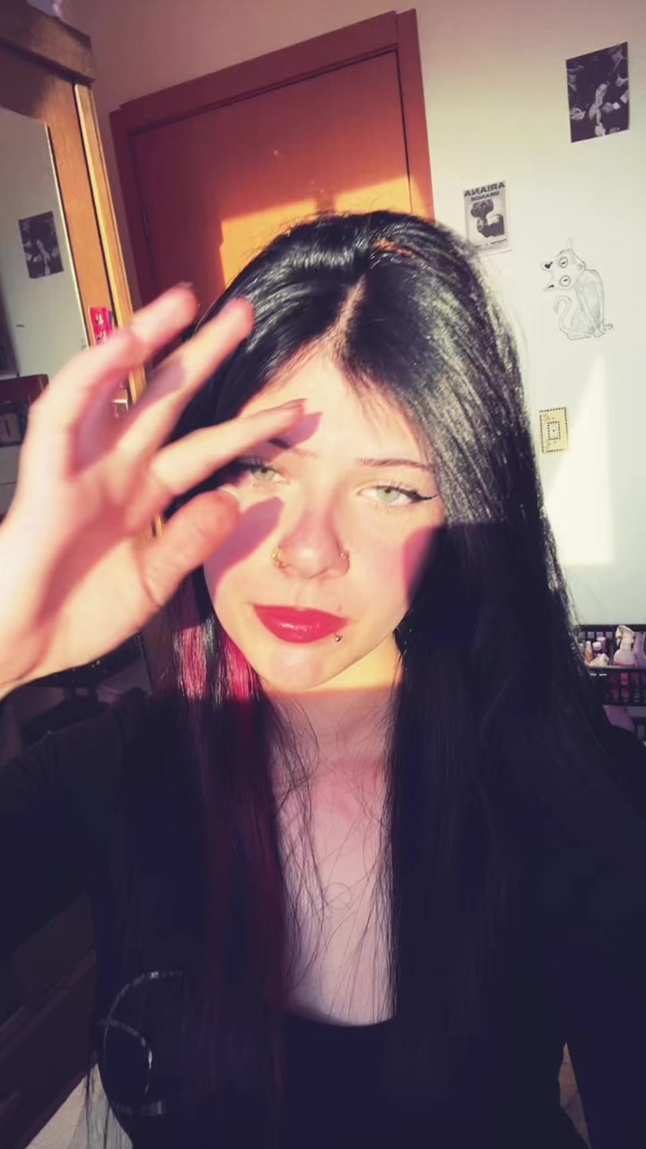 @letícia ✮⋆˙☭