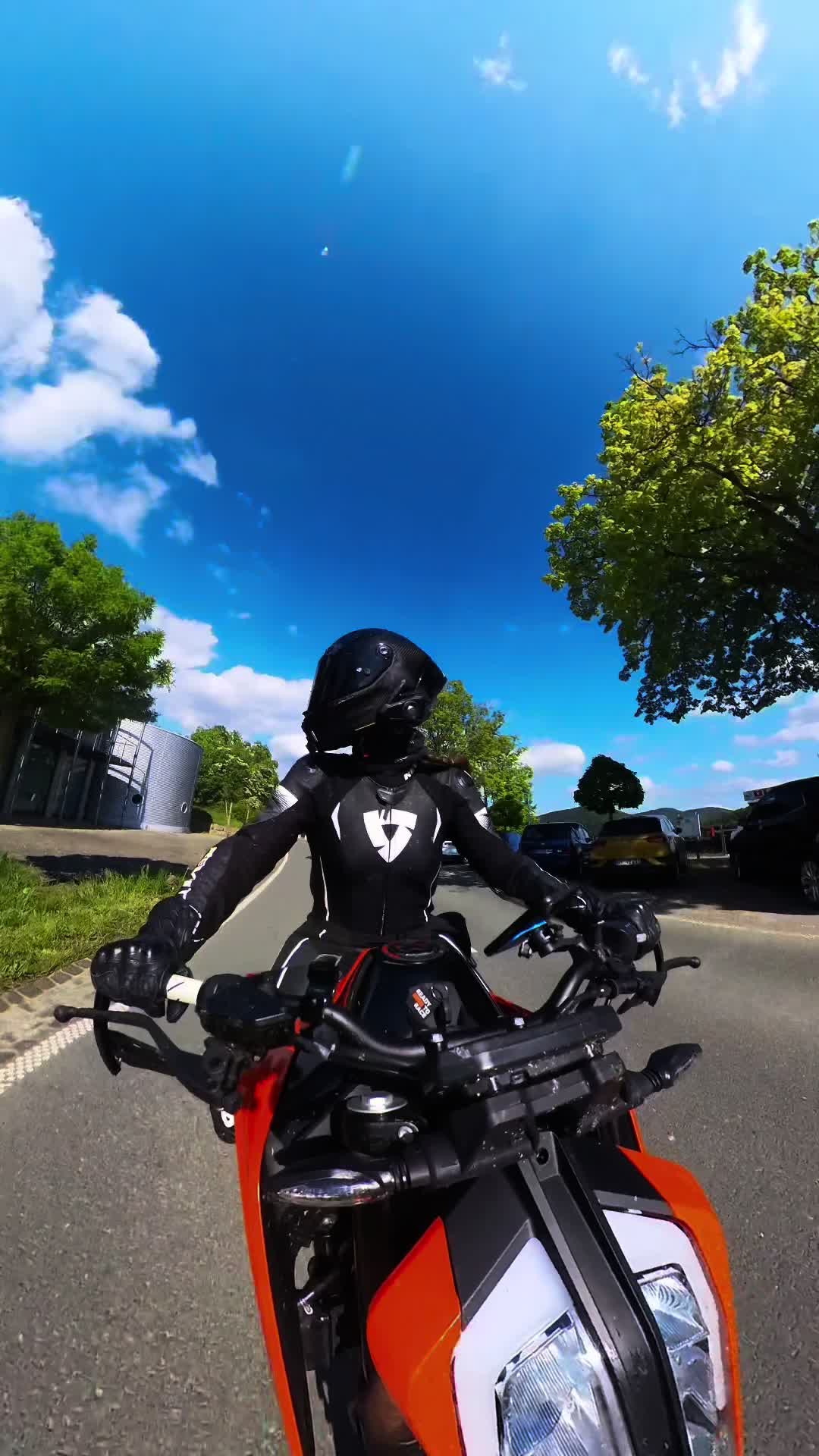@moto_brownie