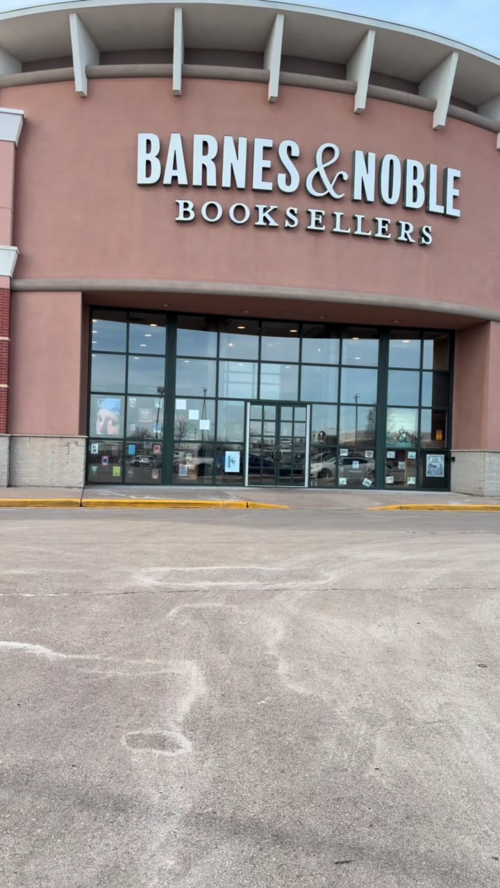 @Miranda 📚🖤