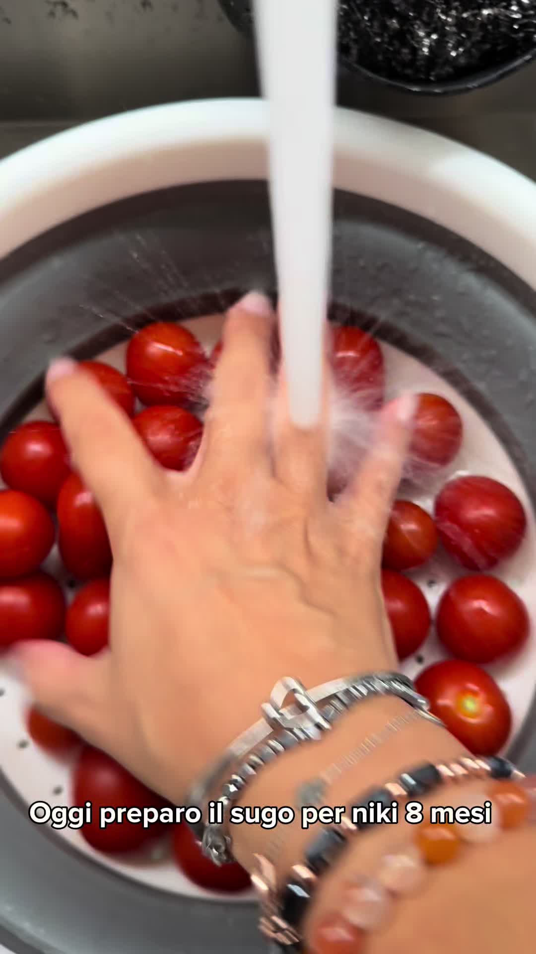 @lauranatoli