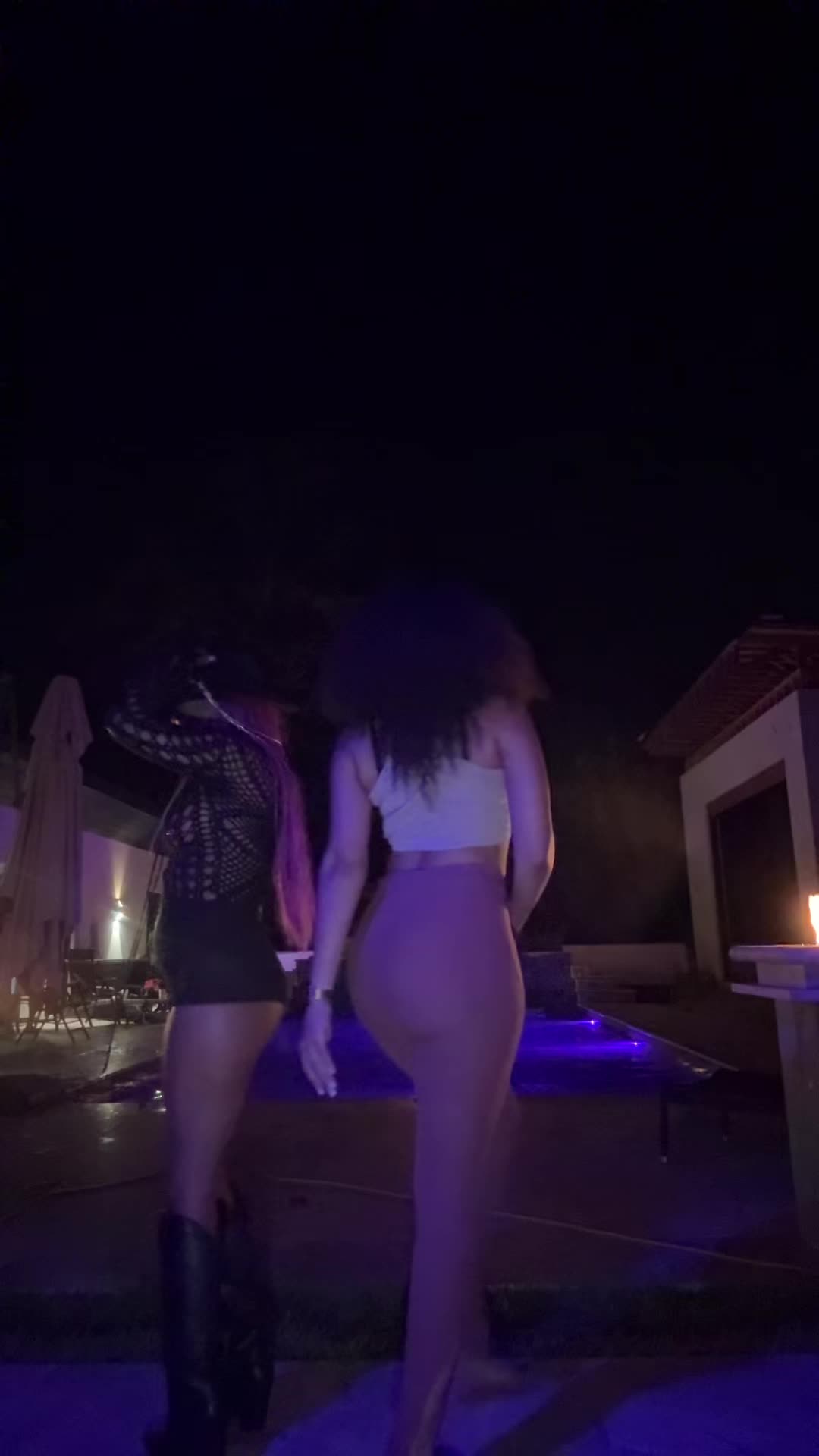 @Lay Luscious