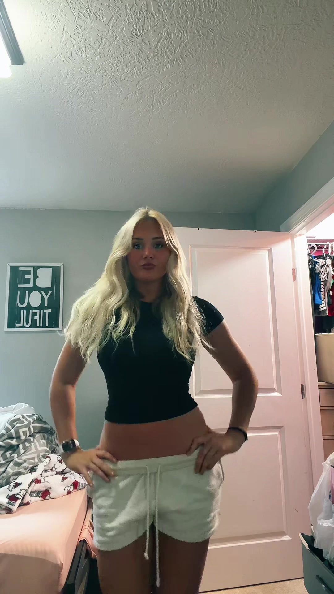 @Hawktuahhailey
