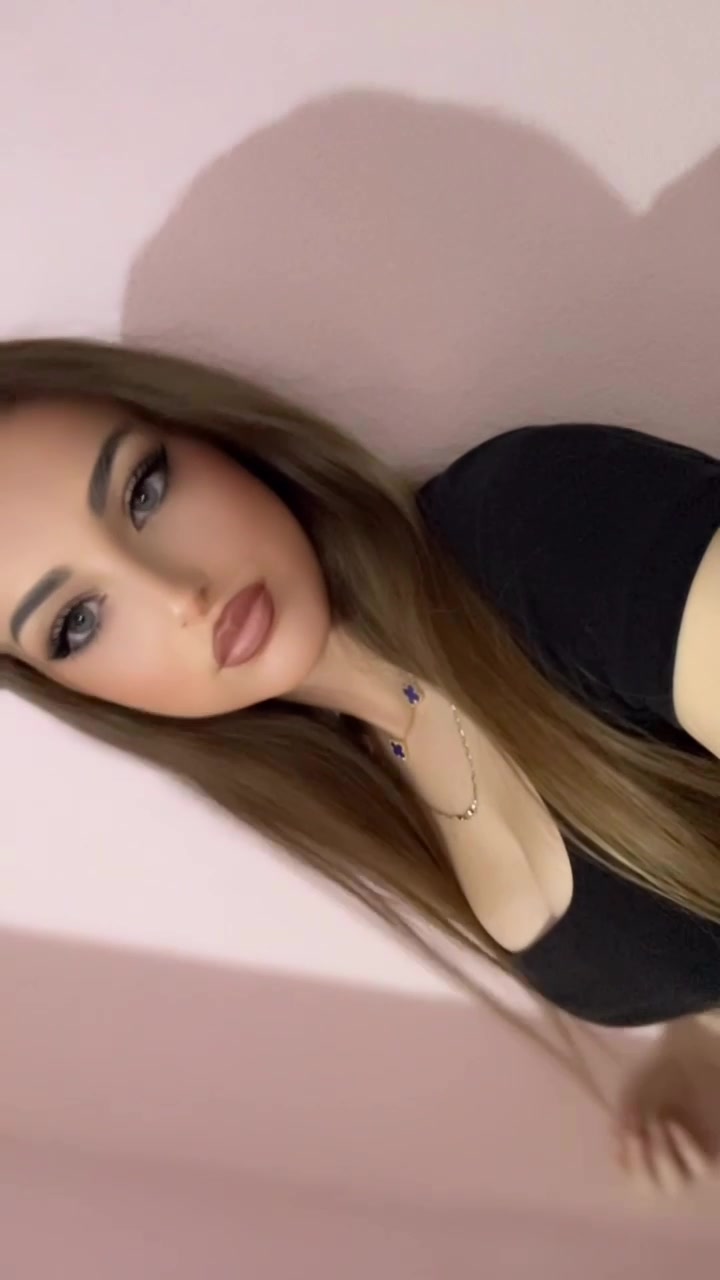 @👸🏼