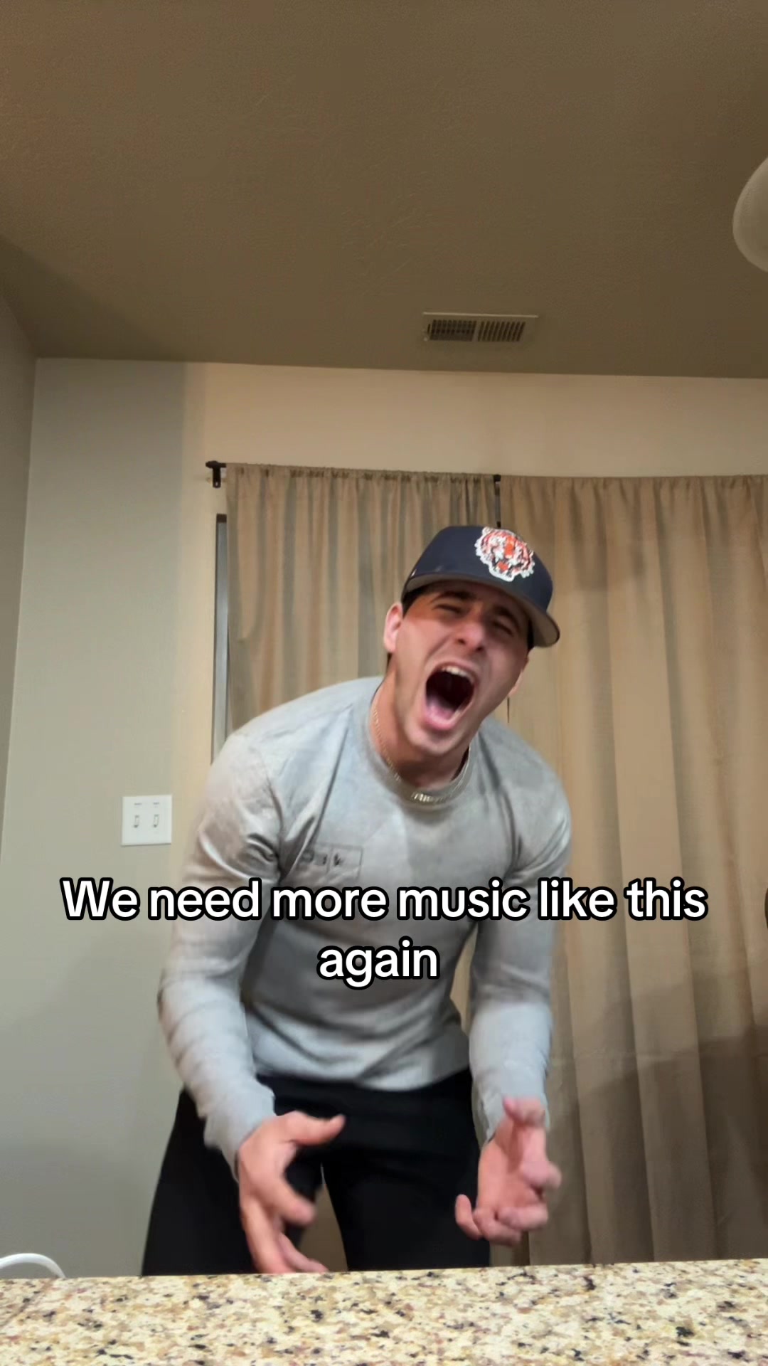@CARSONGOESPUNK