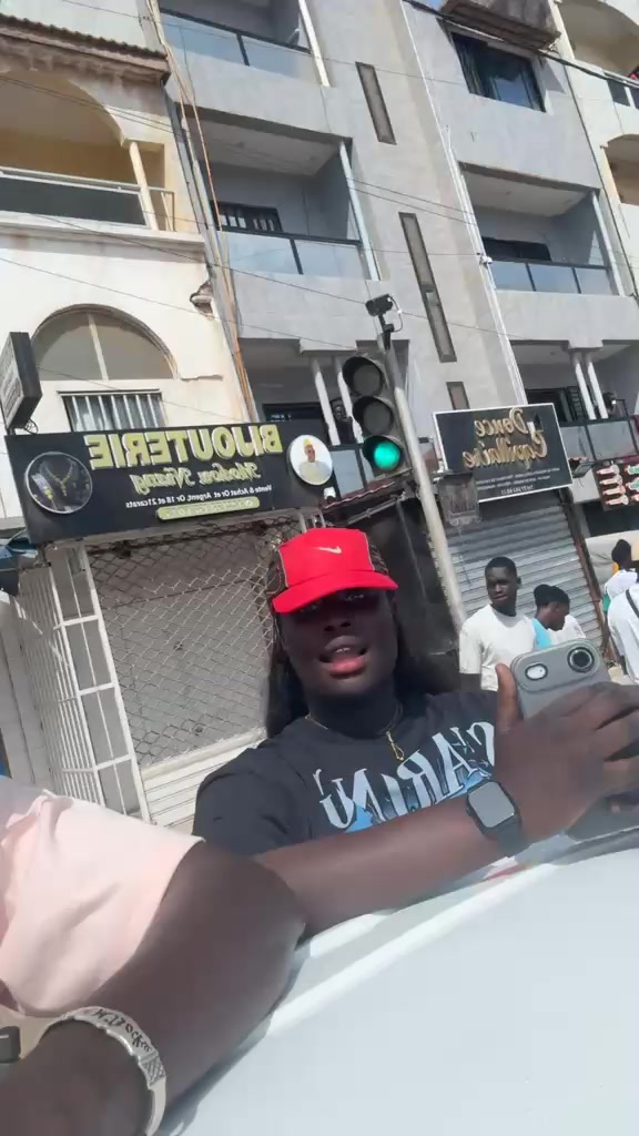 @Bbmita saliou linternational🥳