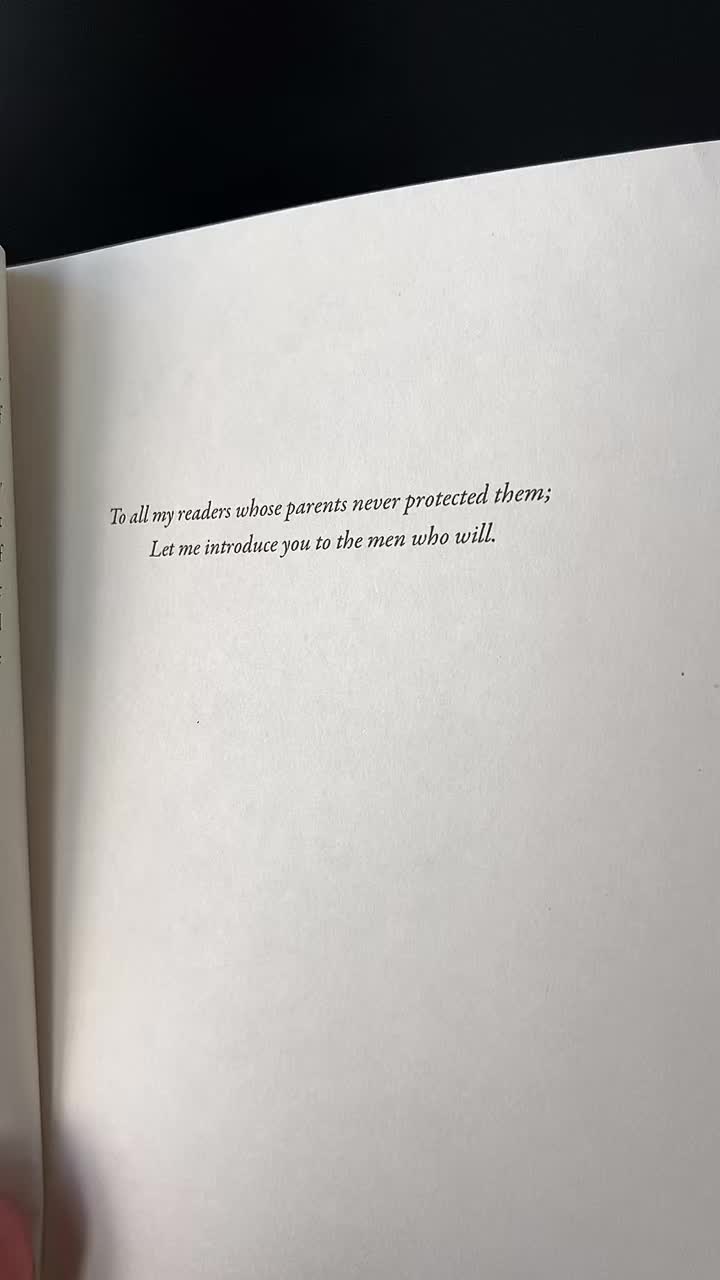 @Dusti Smith | Author