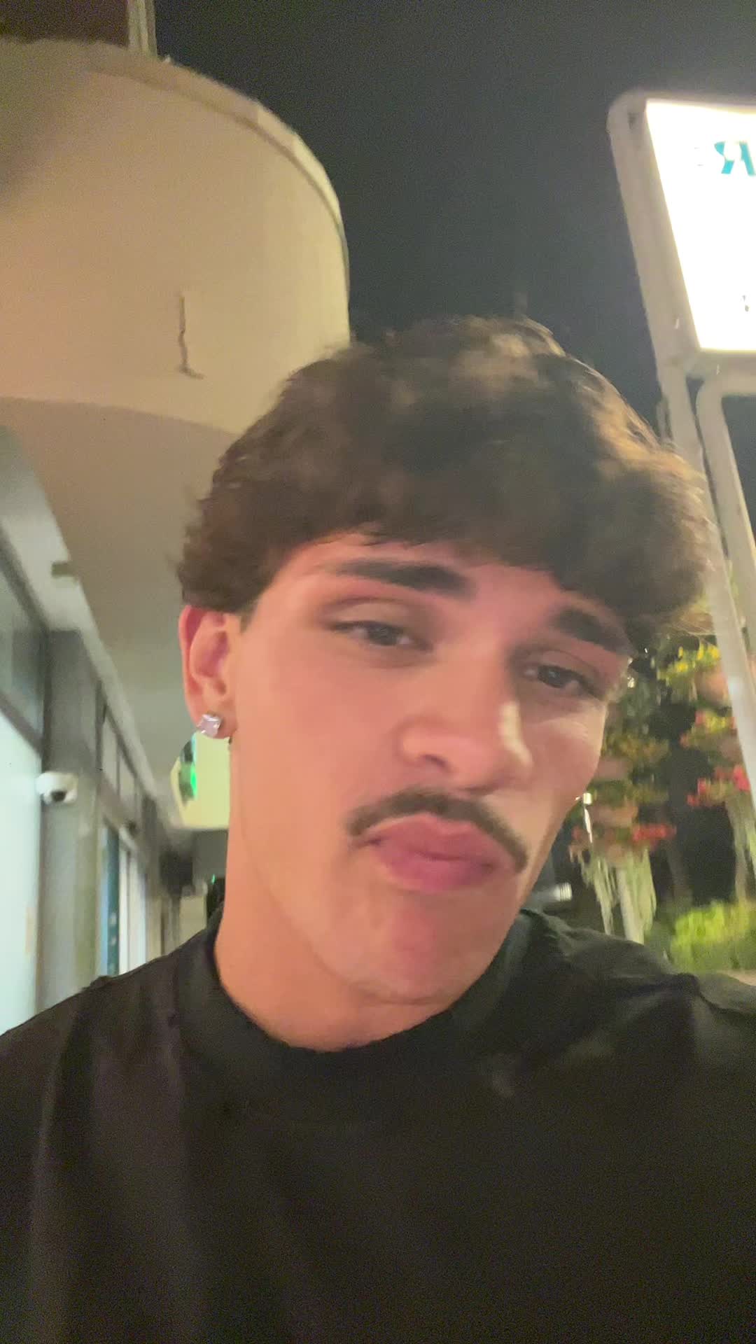 @M A R I O
