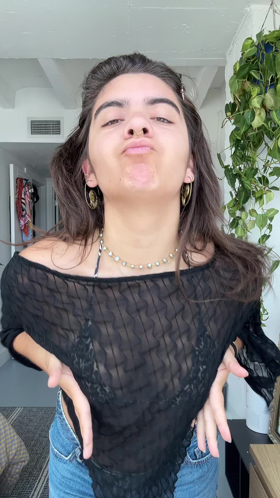 @indi_nobro