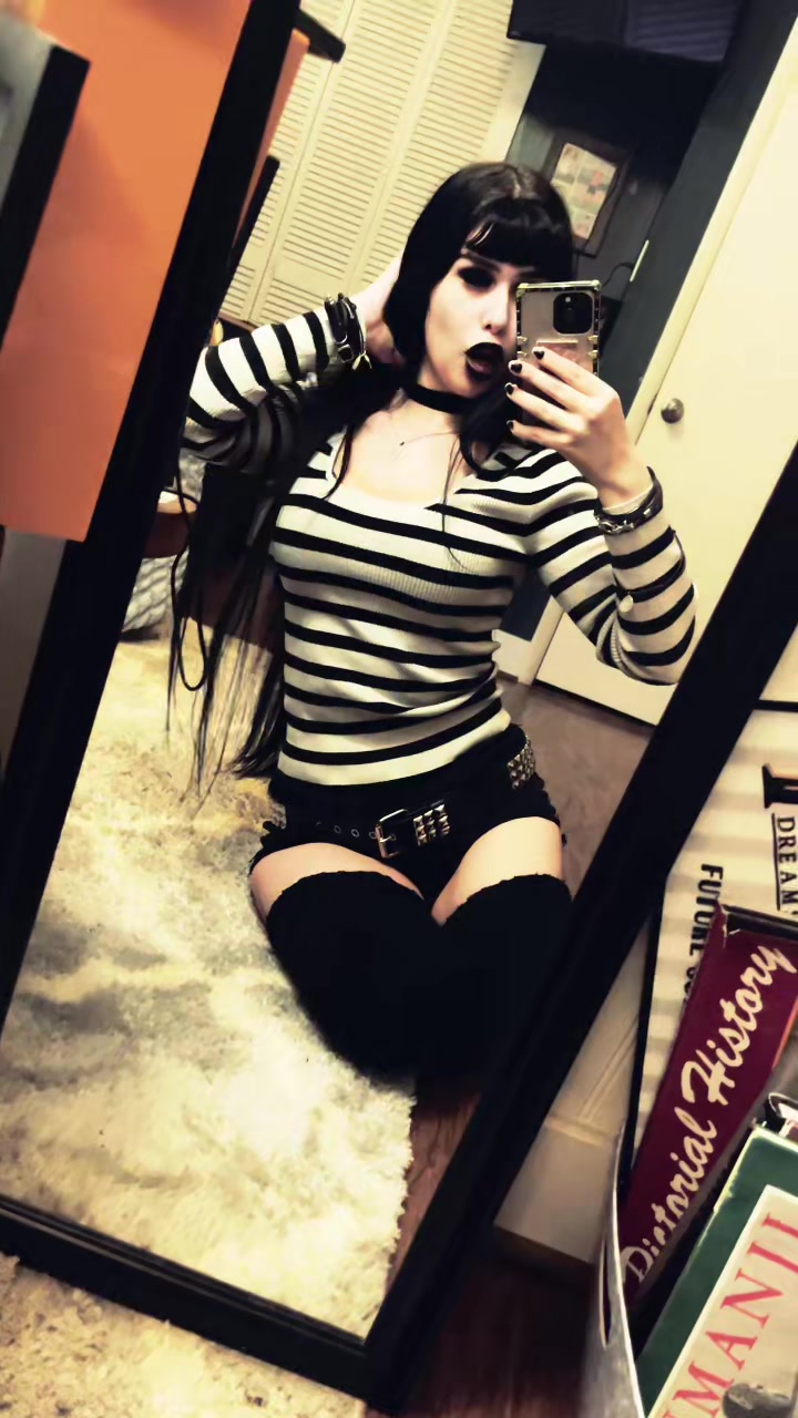 @Maria🦇