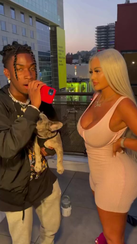 @Danii Victoria banks