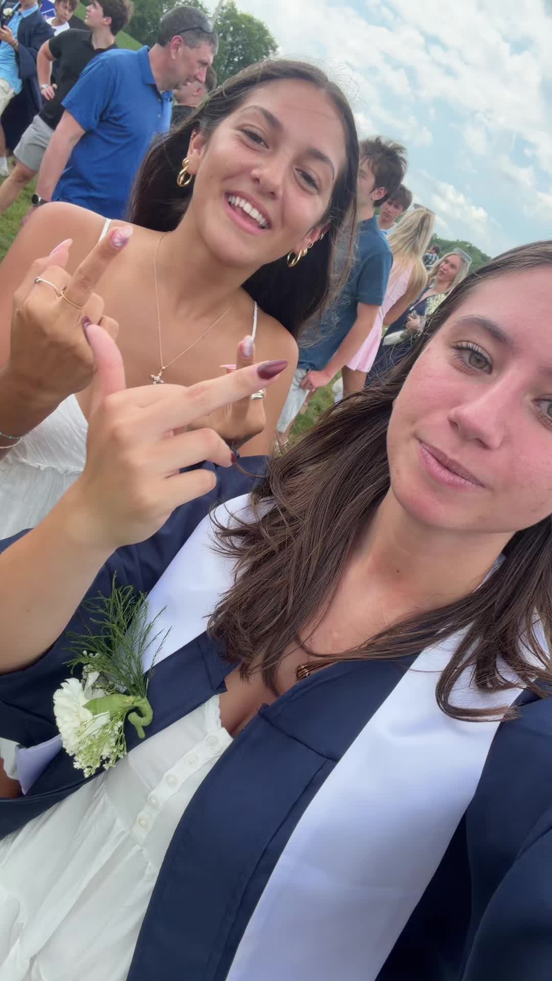 @olivia🪽