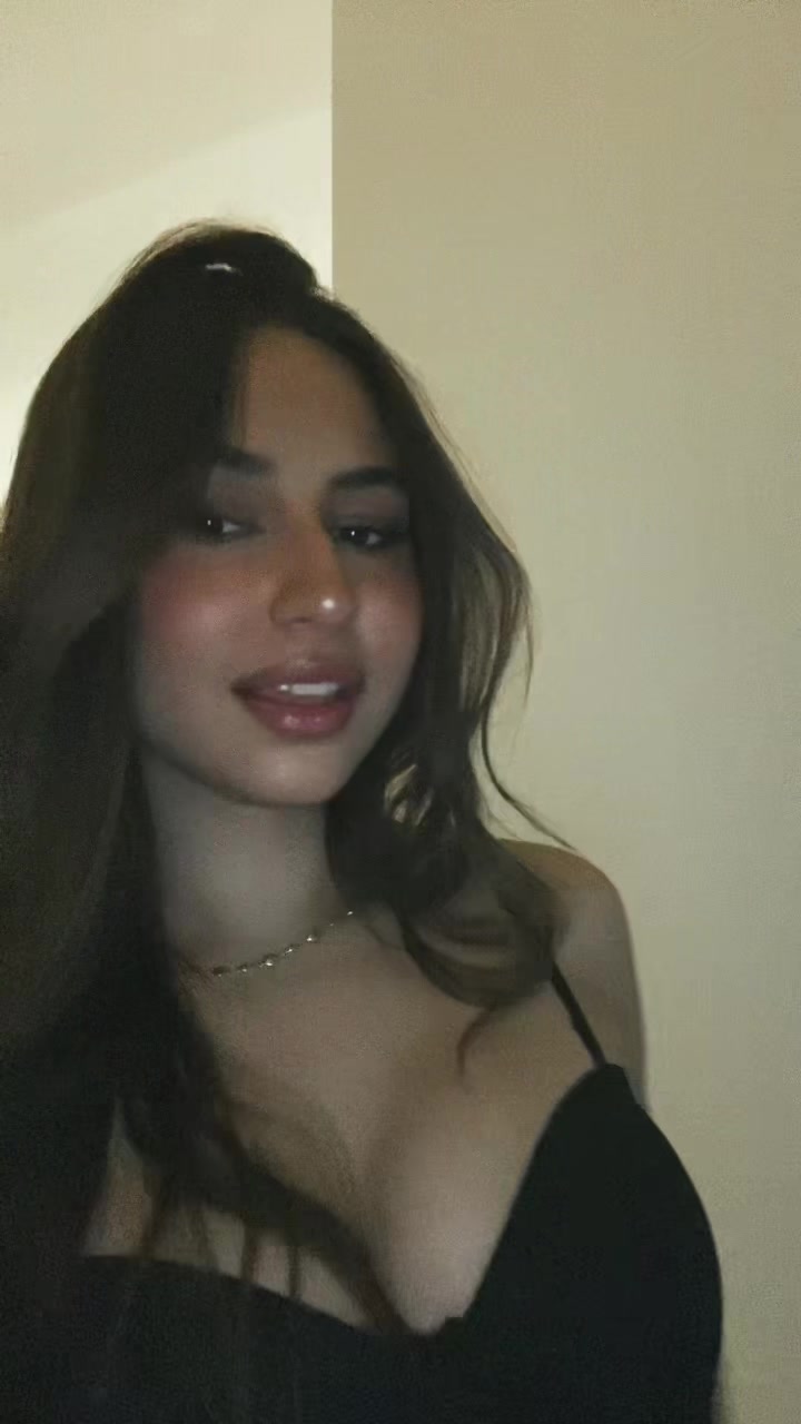 @𝑽𝒂𝒏𝒆𝒔𝒔𝒂🇦🇱