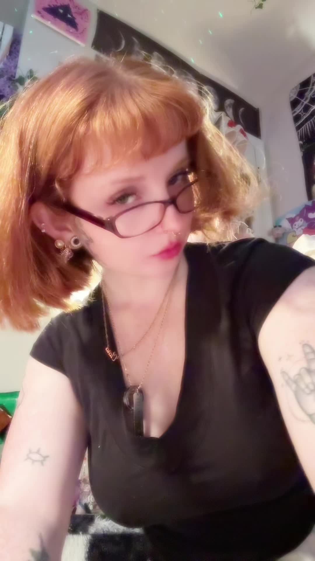 @redheadfoxgirl666