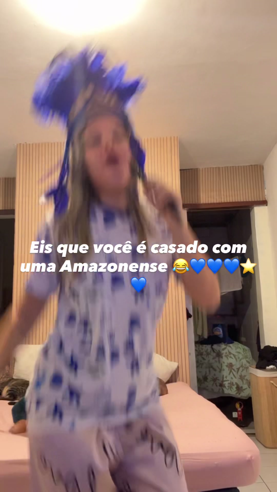 @liagomes020