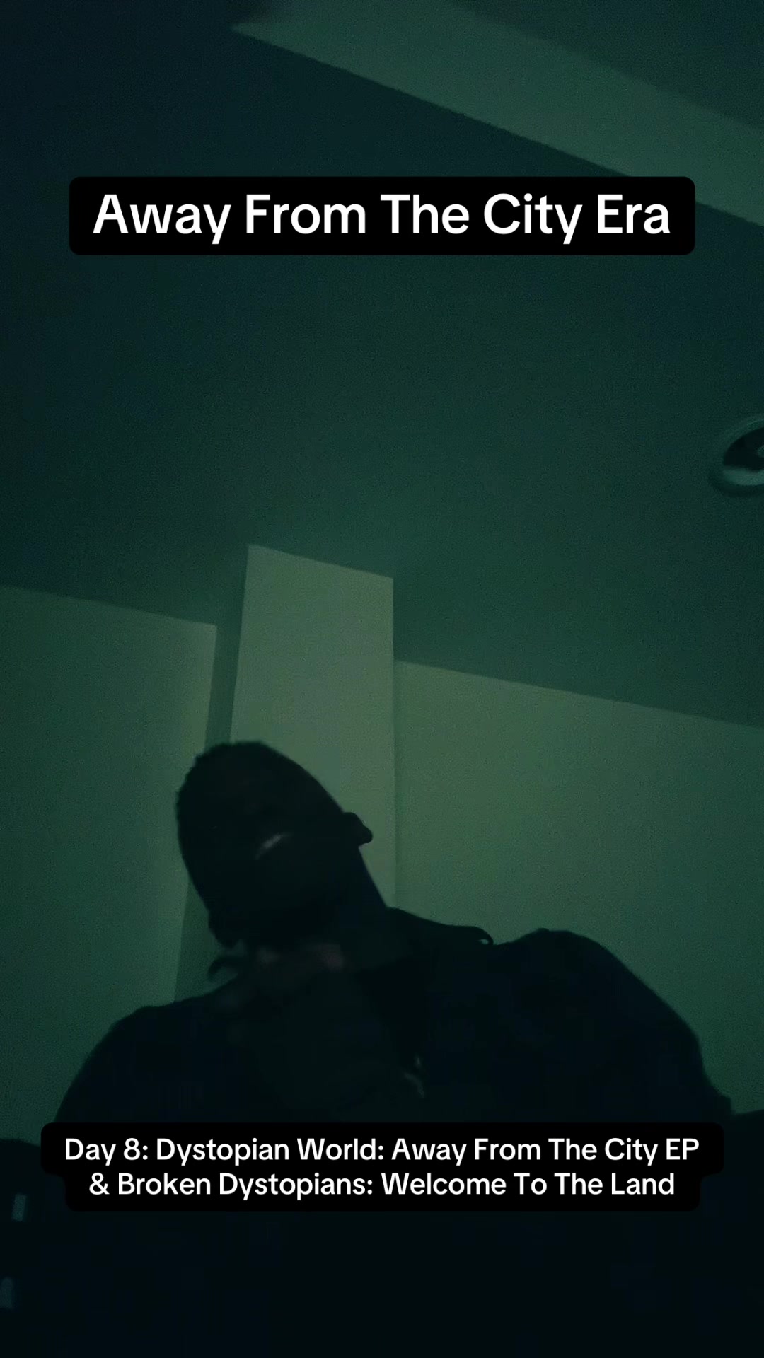 @R U N A W A Y T R A V E L E R
