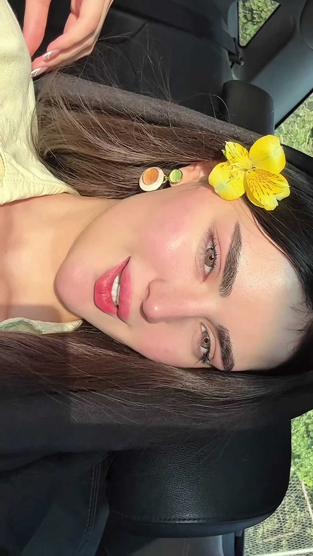 @Yasllina
