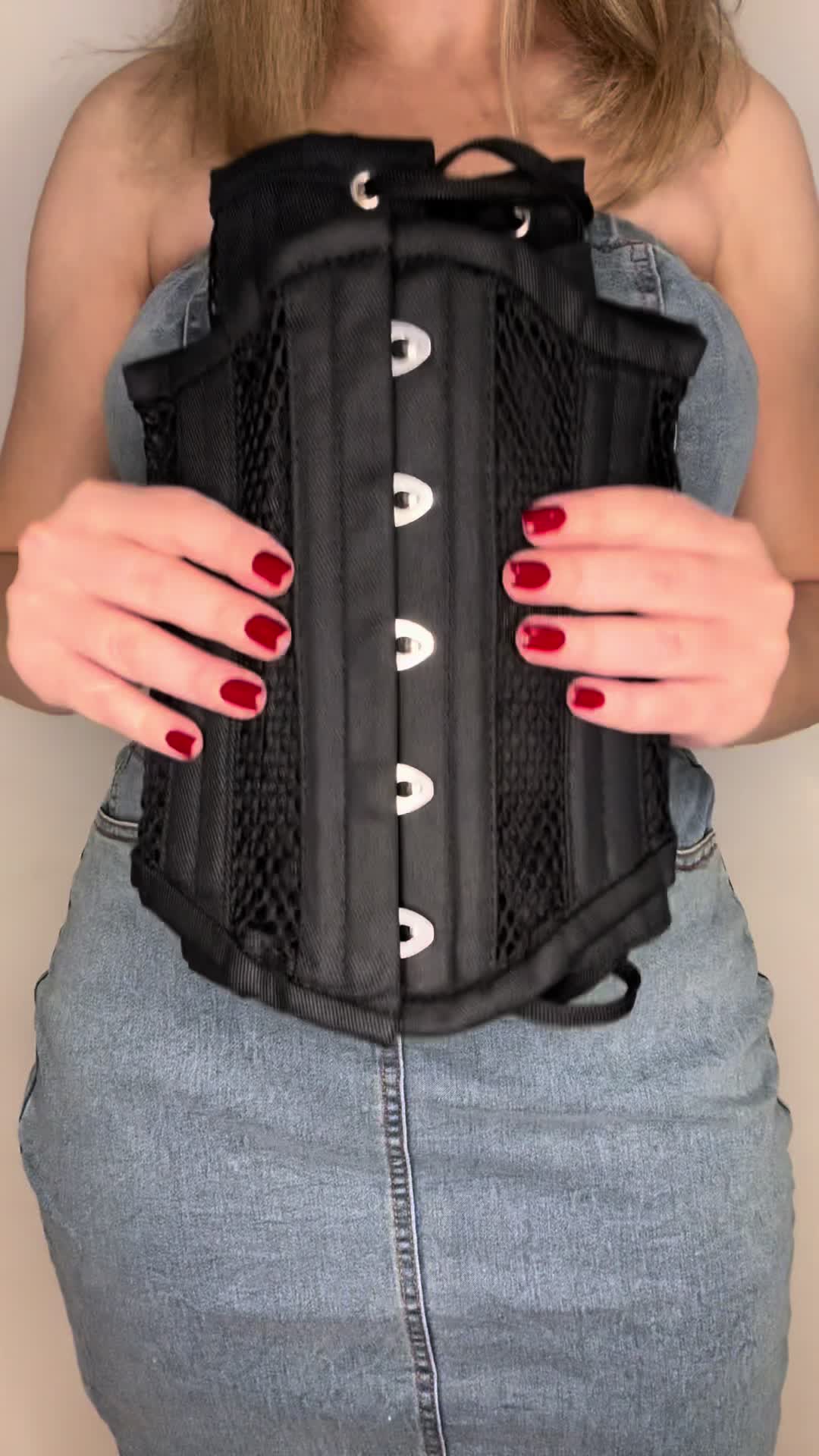 @Glamorous Corset