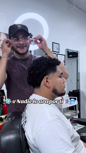 @#BarberoGufy🐧❄️el príncipe🤴