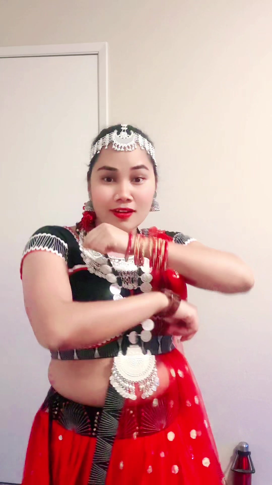 @Resham Chaudhary 🇳🇵🇺🇸 ✌️
