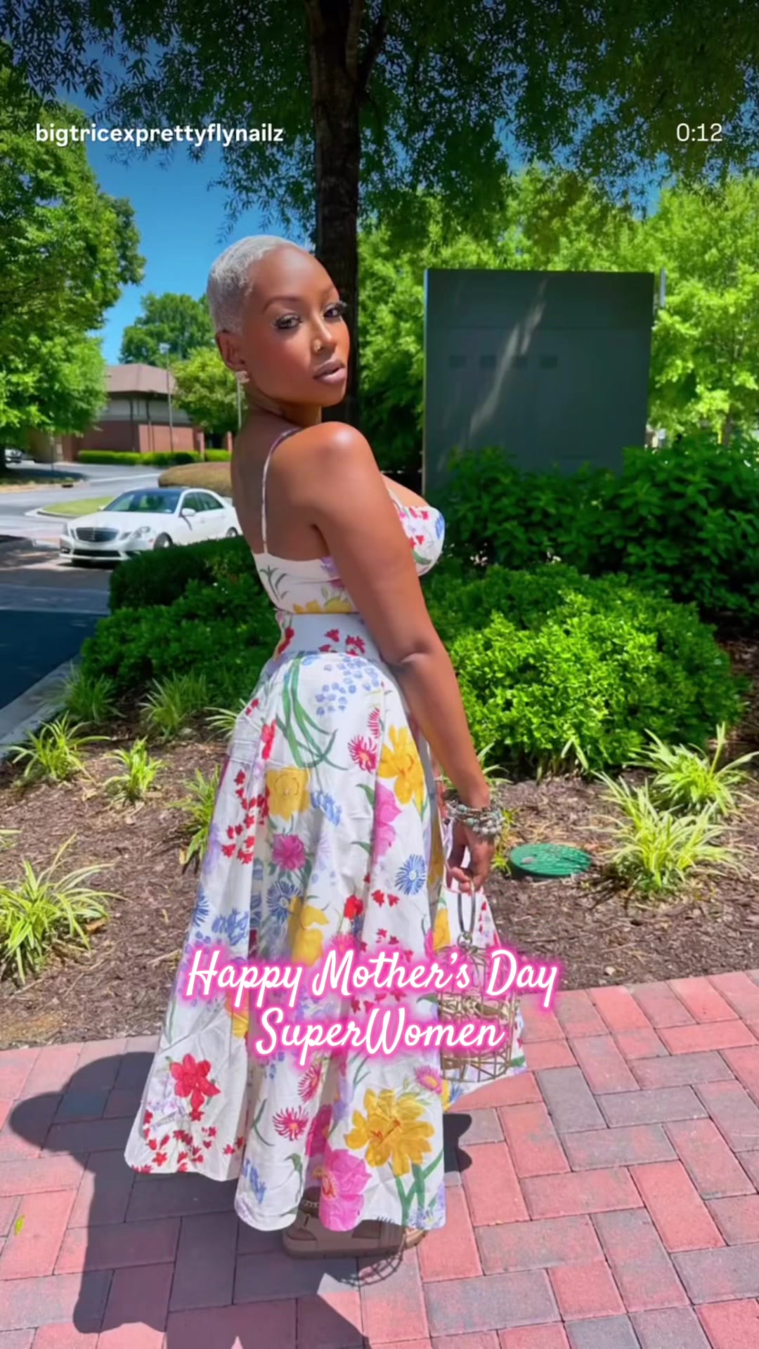 @PrettyFlyNailz