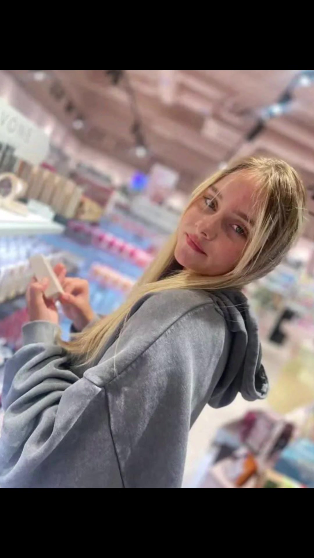 @Valeria Negurenko