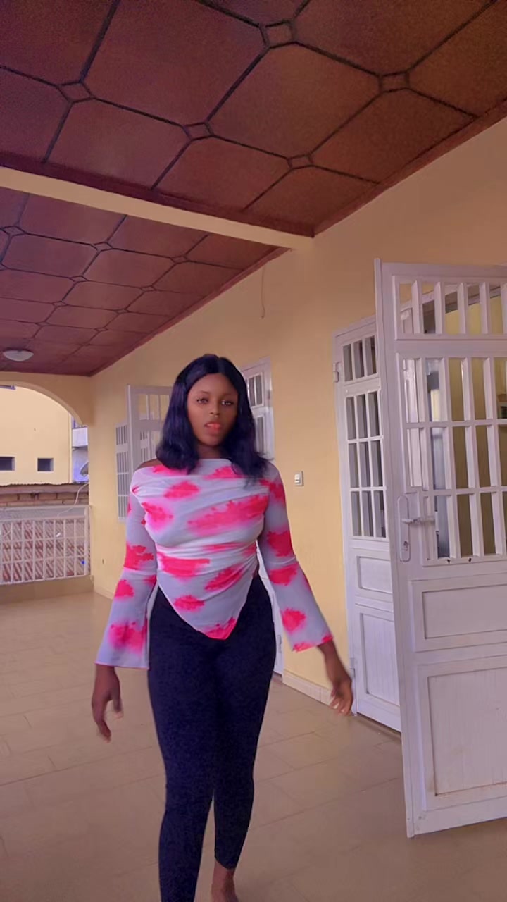 @Sally bobo🇬🇳🥥🥛
