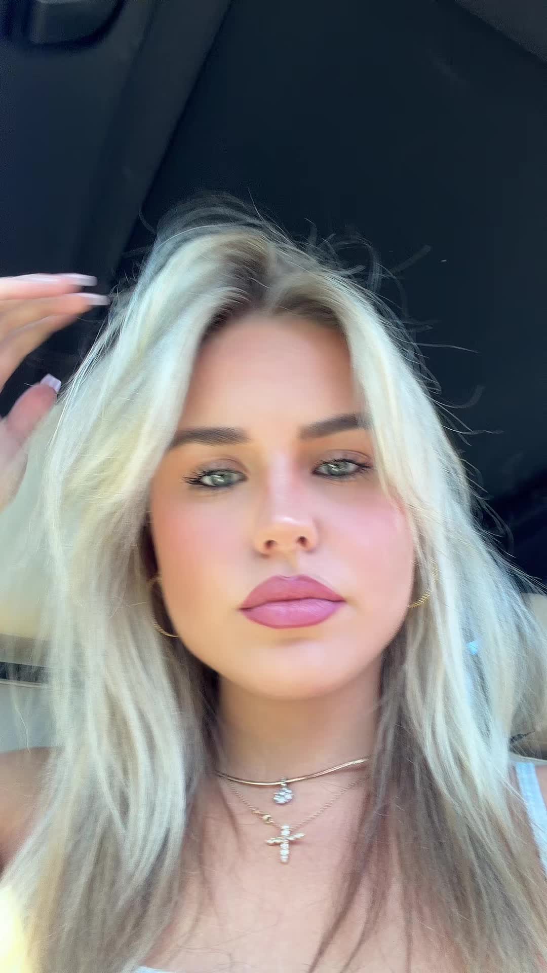 @TheElliemfLopez