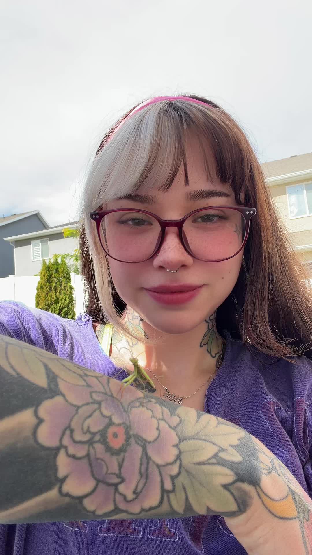 @juneeberri