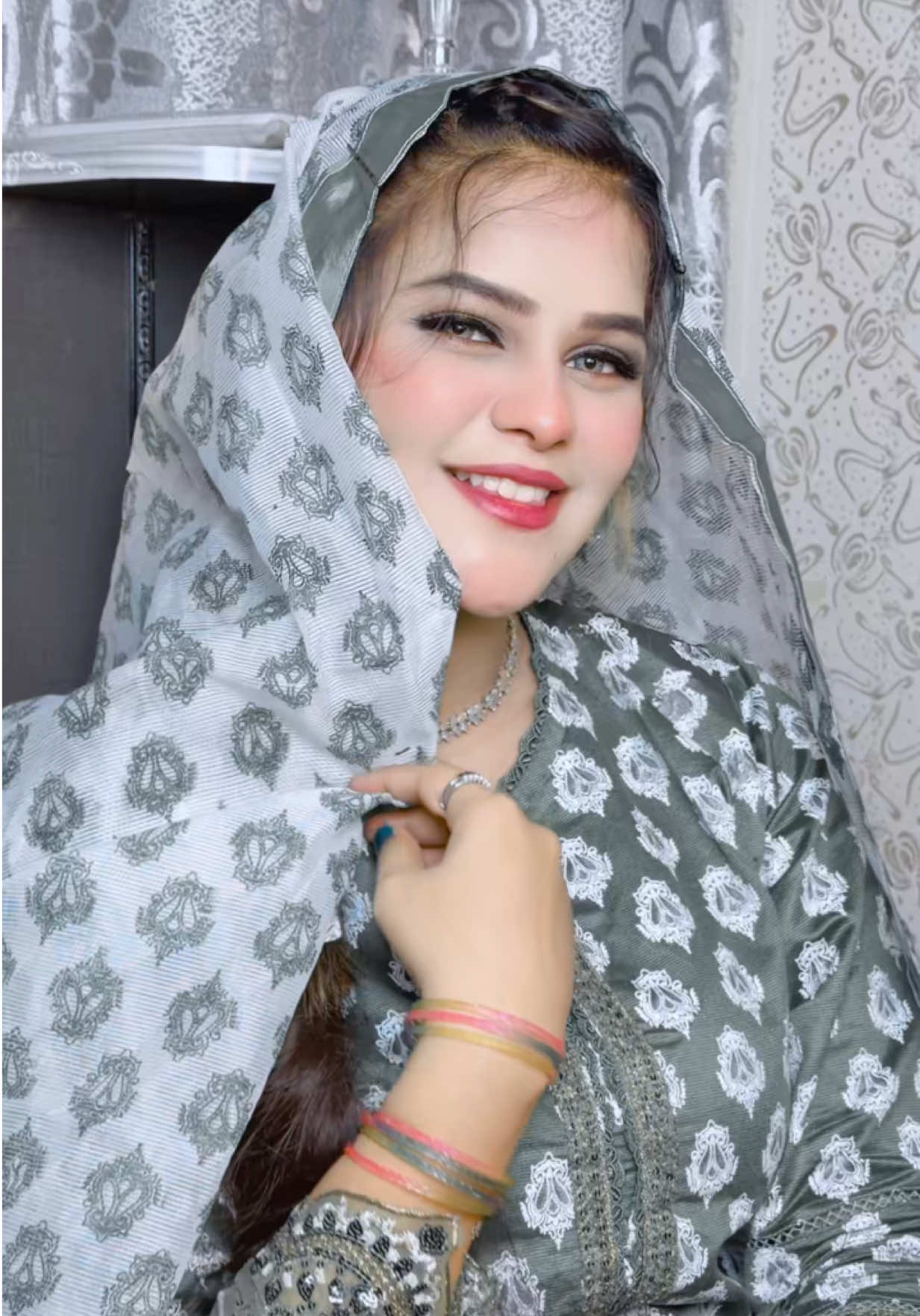 @Safeera Khan 💝