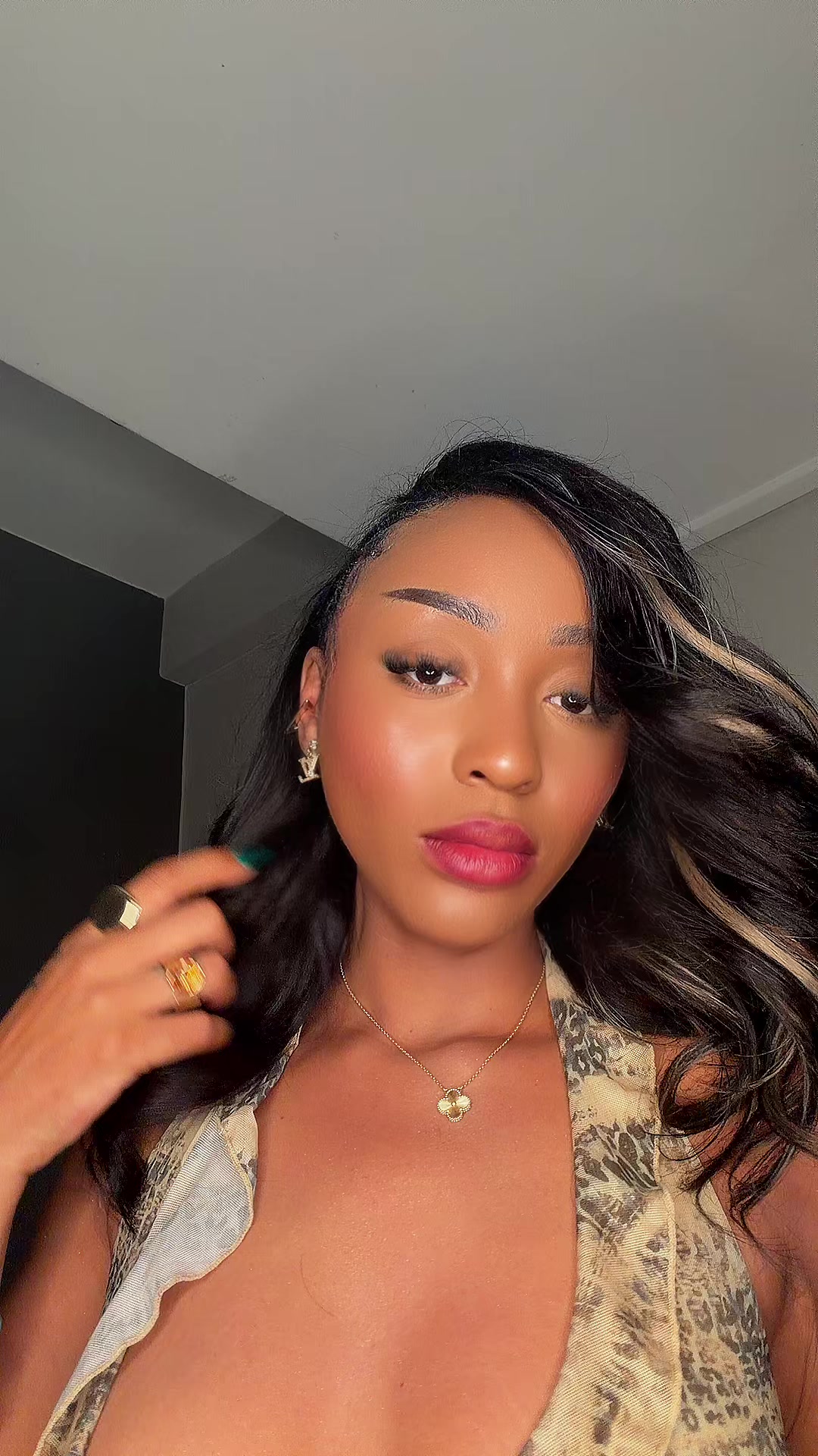 @nadianakai