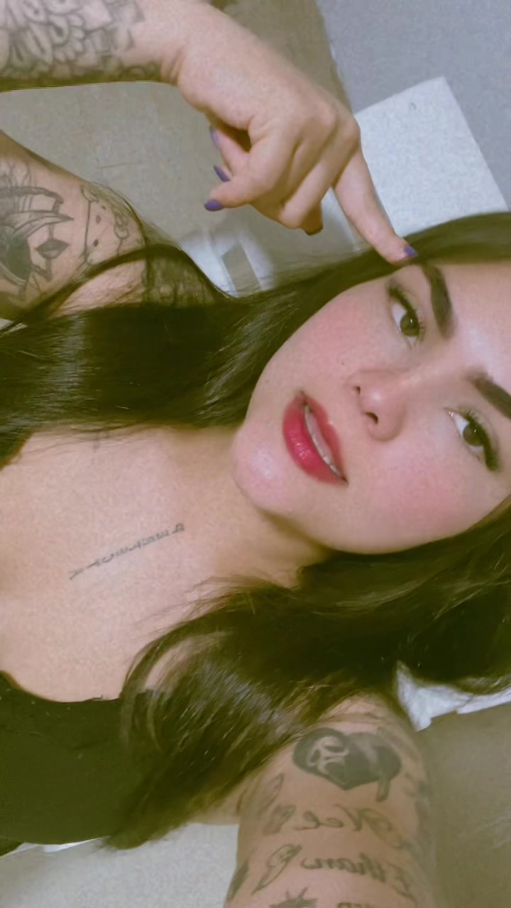@Emily Gabriela