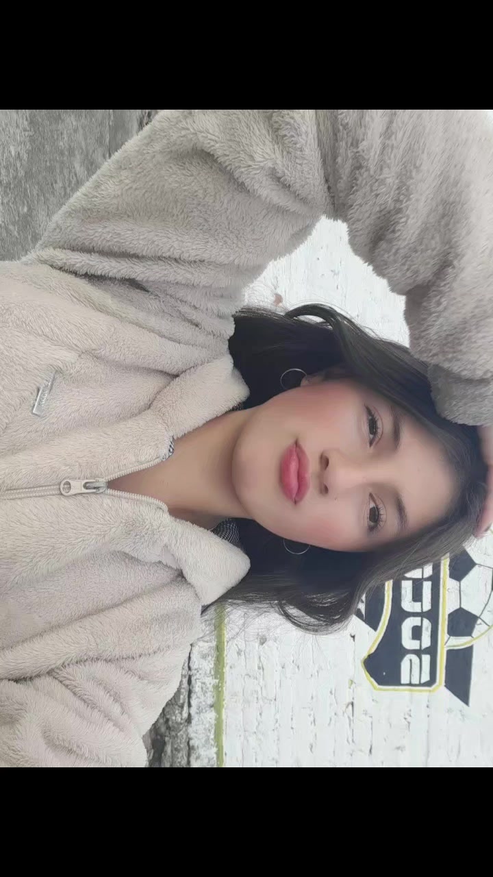 @꧁༺✿ℋℯ𝒾𝒹𝓎༒ ツ