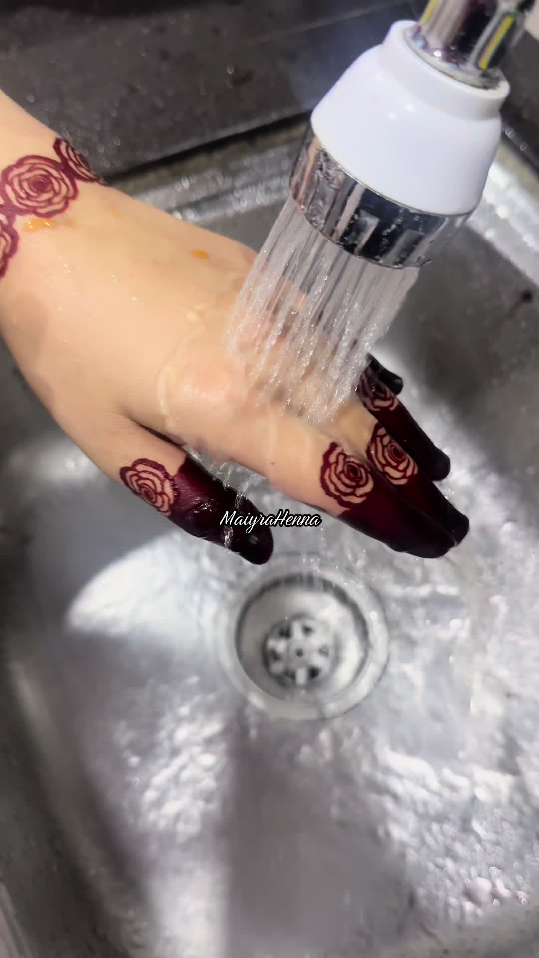 @MaiyraHennaMaiy