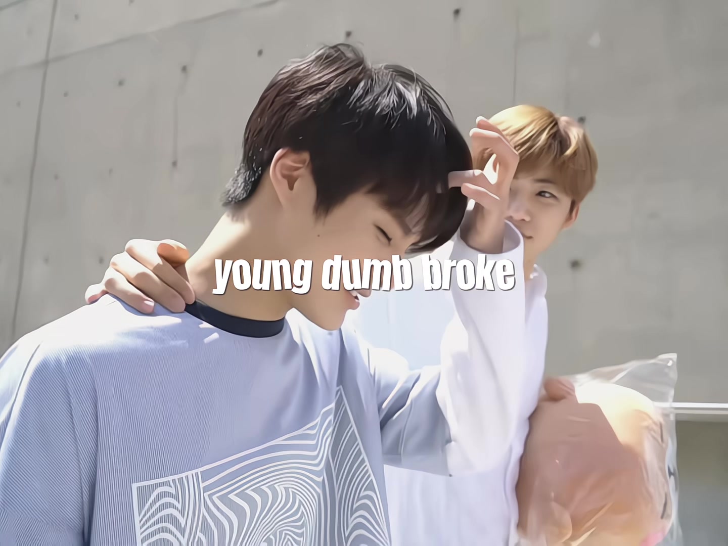 @jivxso&sup1;&sup2;⁷